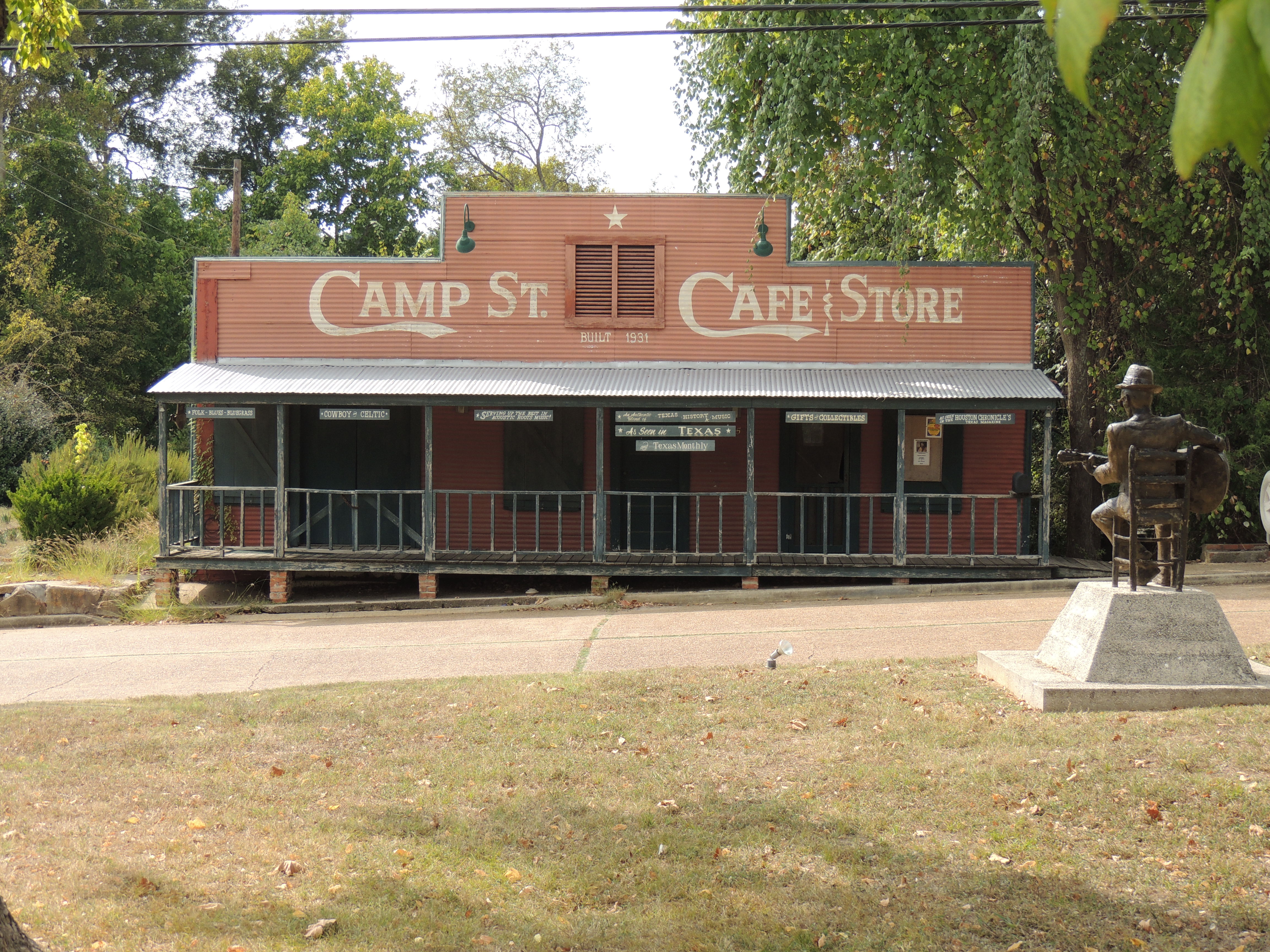 Camp Street Cafe in Crocket, TX